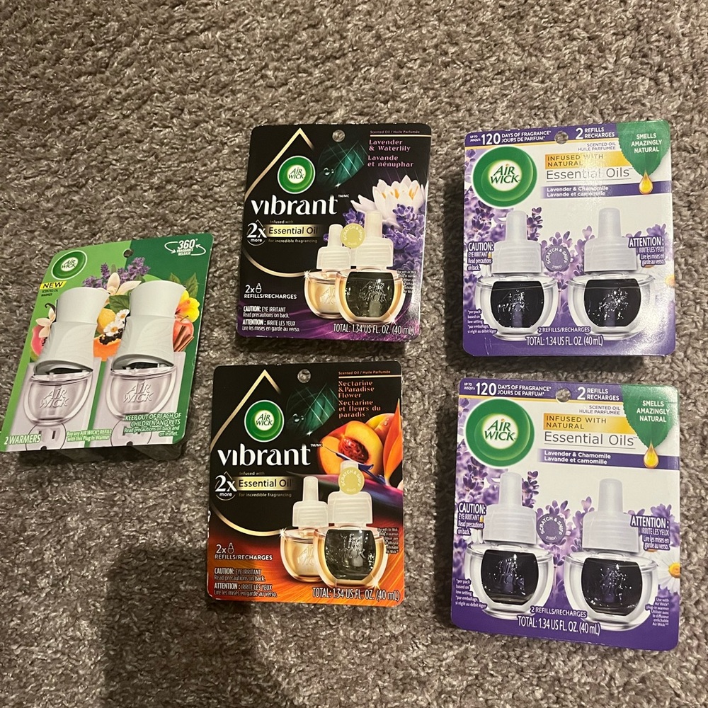 Air wick warmer and lavender oil set